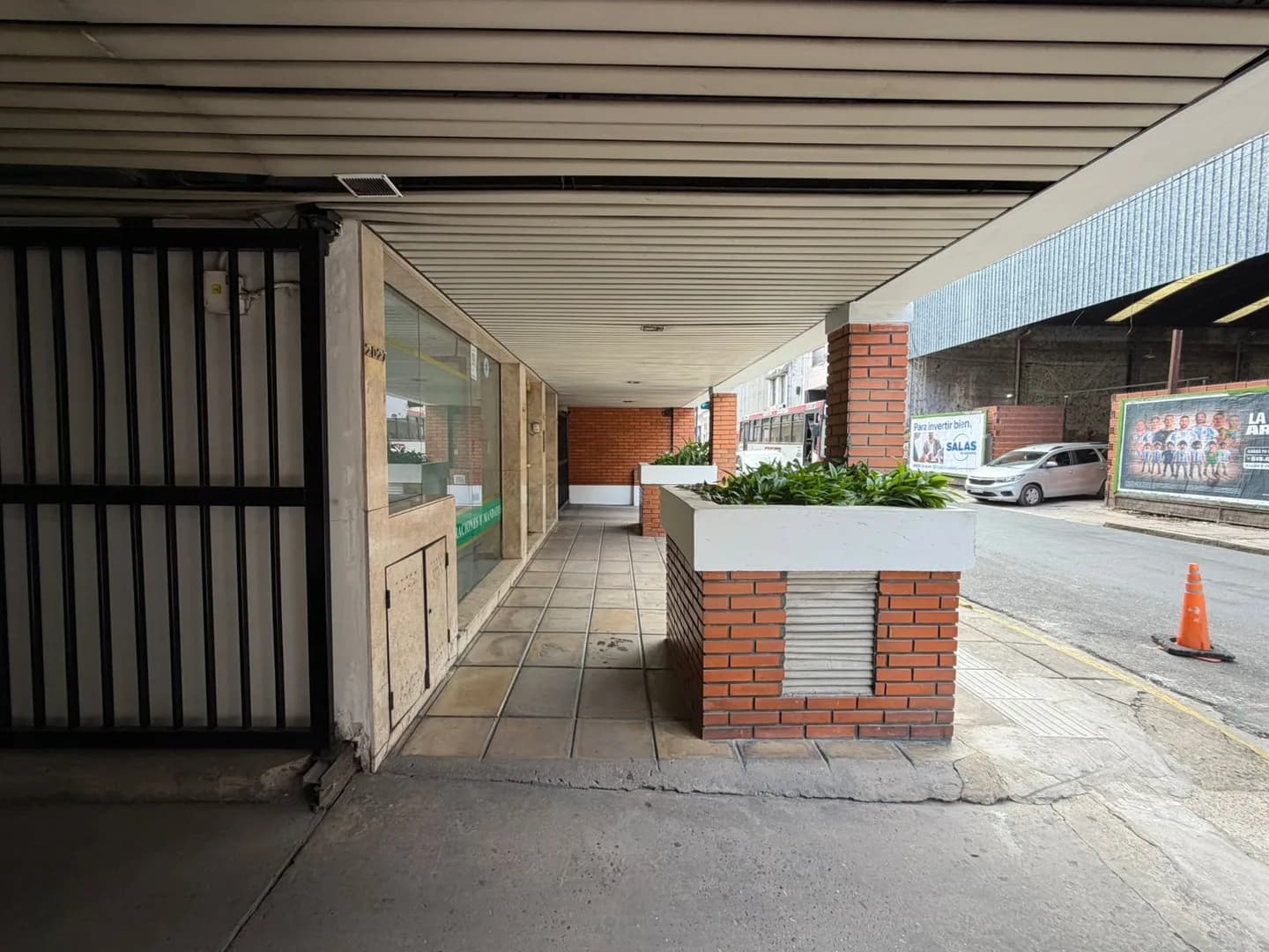 COCHERA - ZONA CENTRO/SUR - SAN JERONIMO 2027