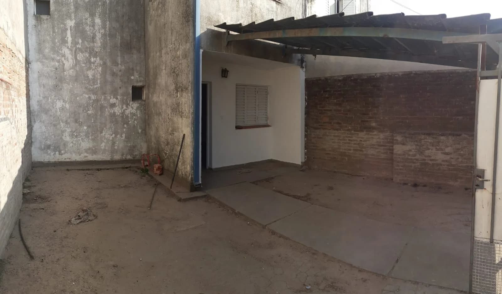 CASA - BARRIO ROMA - PJE ALFONSO 2100