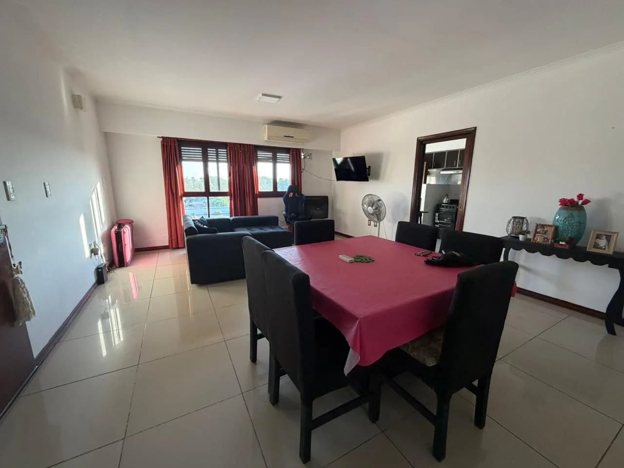 DEPARTAMENTO 3 DORMITORIOS - BARRIO ROMA
