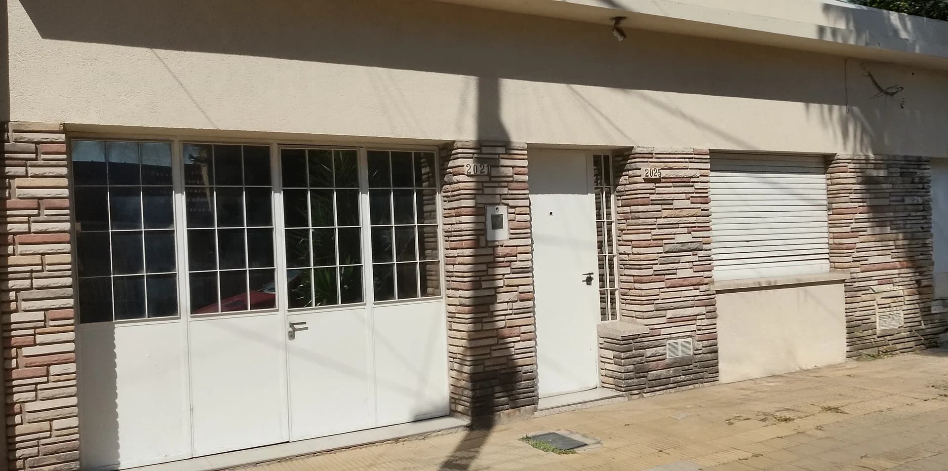 CASA - BARRIO SARGENTO CABRAL - JOSÉ MARÍA ZUVIRÍA 2021
