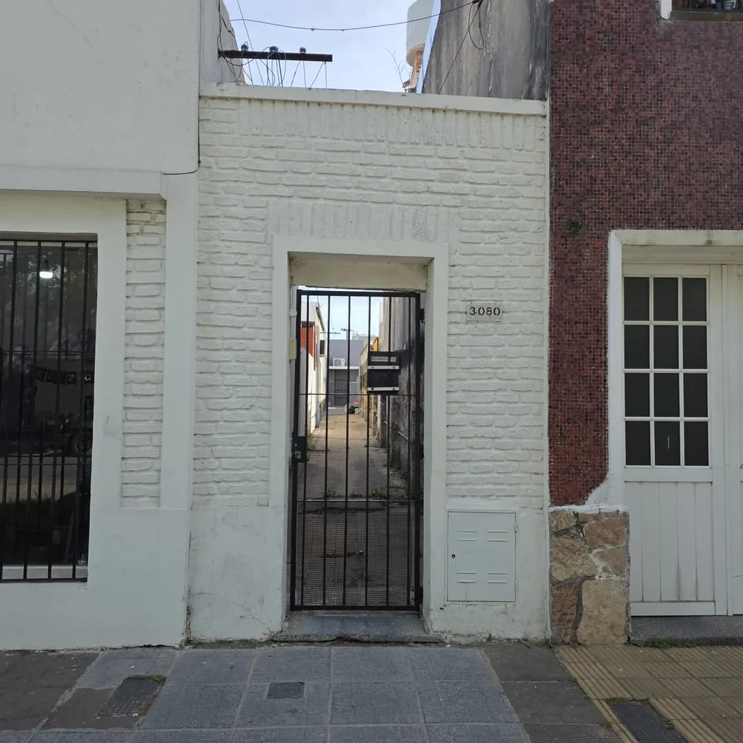 DEPARTAMENTO - BARRIO ESCALANTE - REGIS MARTÍNEZ 3080